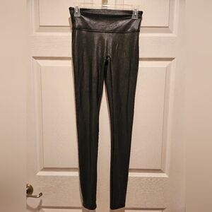 SPANX Black Leggings. Size Medium